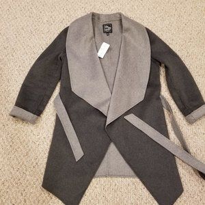SAKS FIFTH AVENUE  NWT   wool coat  M